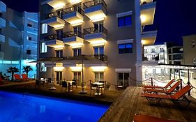 Class Hotel
